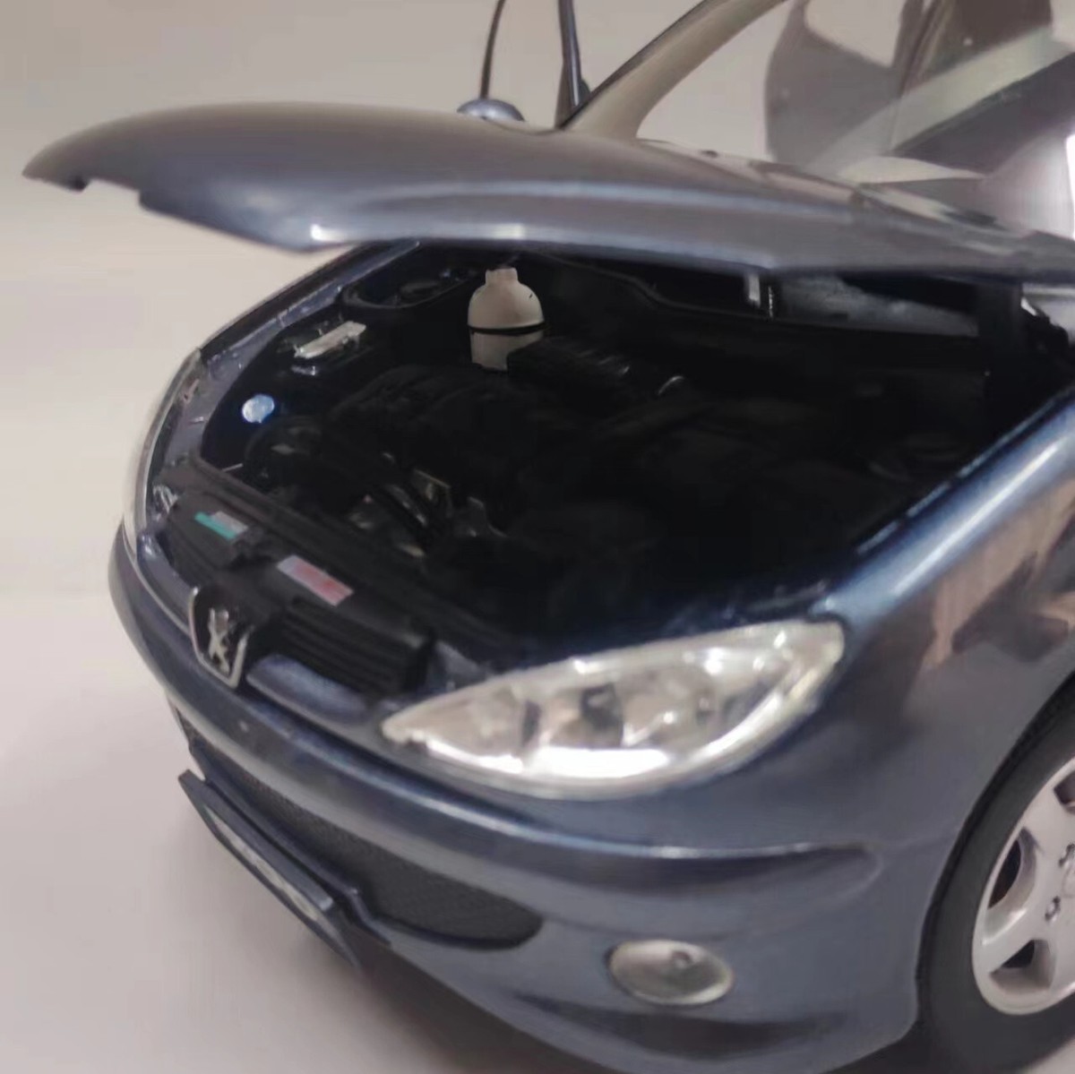 AUTOartプジョー206WRC3台セット絶版車メチャレアナンバーおまけ付き Peugeot 206(1998) Shadow 1:64 Diecast Model Car - YouTube