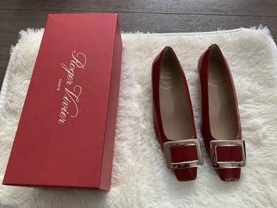 roger vivier red flats