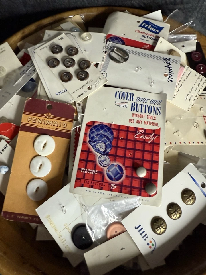 VTG Full Button Tins French Gold Bullion Fringe Bakelite Crystal Bead Flower Lot - Image 4 of 4