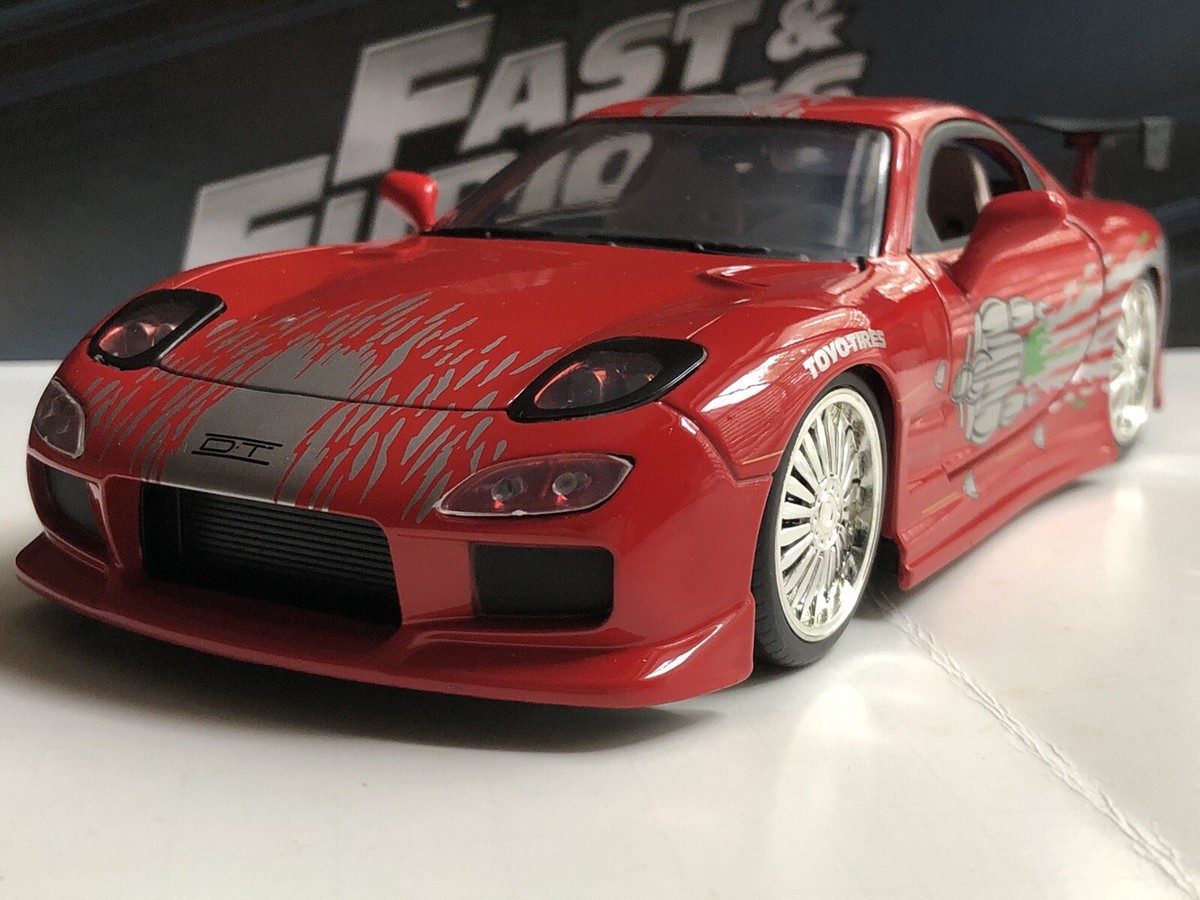 Voiture miniature Dom's Mazda RX-7 Fast and Furious 1 Jada 1/24 – Motors  Miniatures