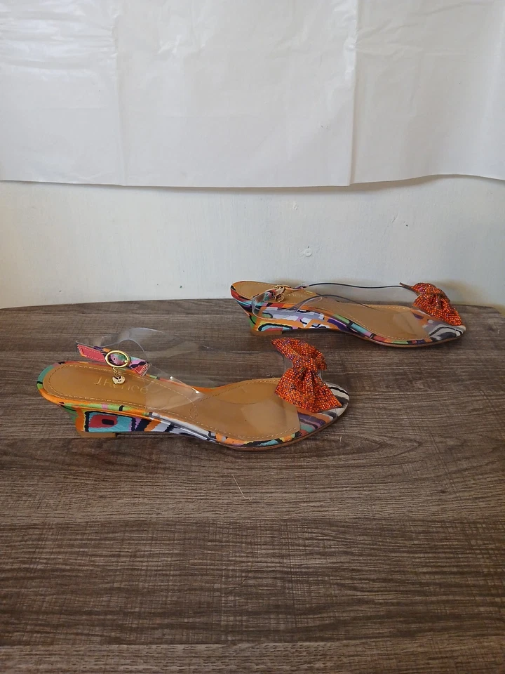 J Renee Talla 9.5 Vinilo Transparente Tacones de Cuña Lazo Rojo, Multicolor Foto 3 de 4