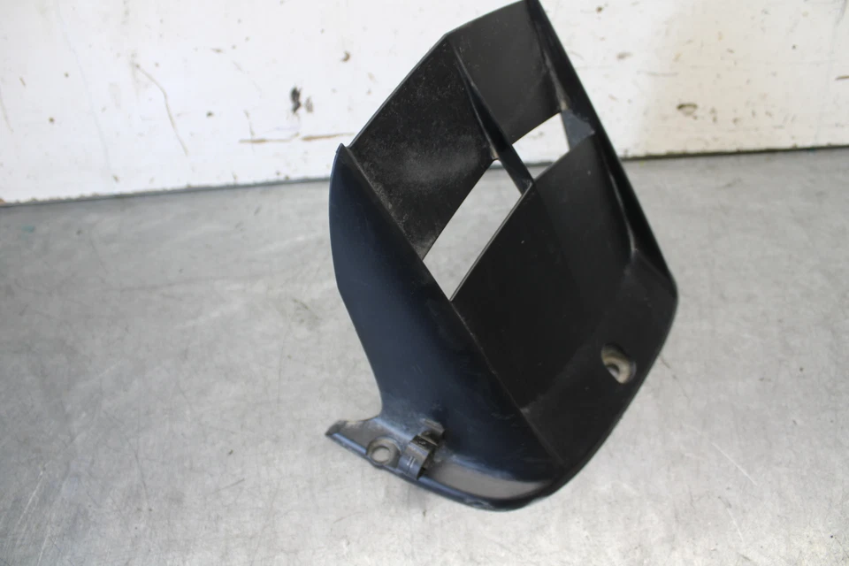 08-16 YAMAHA YZF R6 RUEDA TRASERA NEUMÁTICO ABRAZADOR GUARDABARROS 2C0-21650-00-00 BB665 Foto 2 de 4