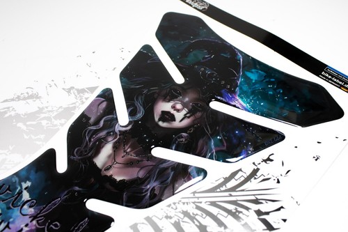 Motorrad 3D Gel Pad Protector Schutzsticker Tankpad Witch Hexe Magier : Form 8 ( - Bild 2 von 6