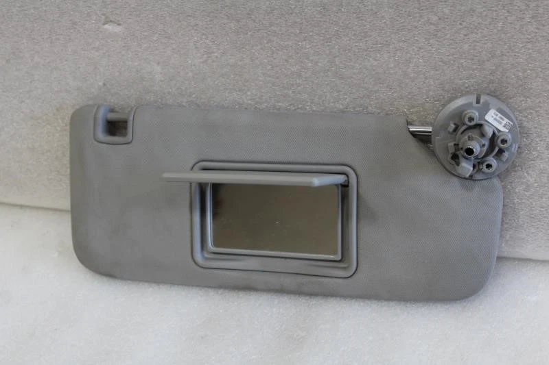 2016 雪佛兰 VOLT RIGHT PASSENGER SUN VISOR SHADE 灰色 23223682 — 第 2/4 张图片