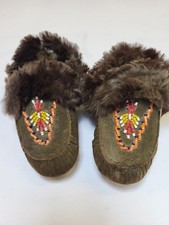 Vtg Native American Moccasins Child Baby 1900s Leather Fur Beaded Brown 5" Used