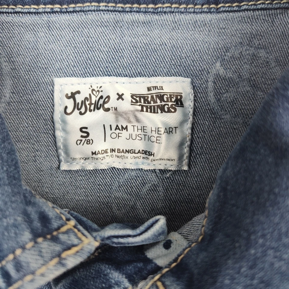 Chaqueta vaquera Justice Stranger Things para niñas, S 7/8, sonrisas, signos de paz, angustia Foto 4 de 4