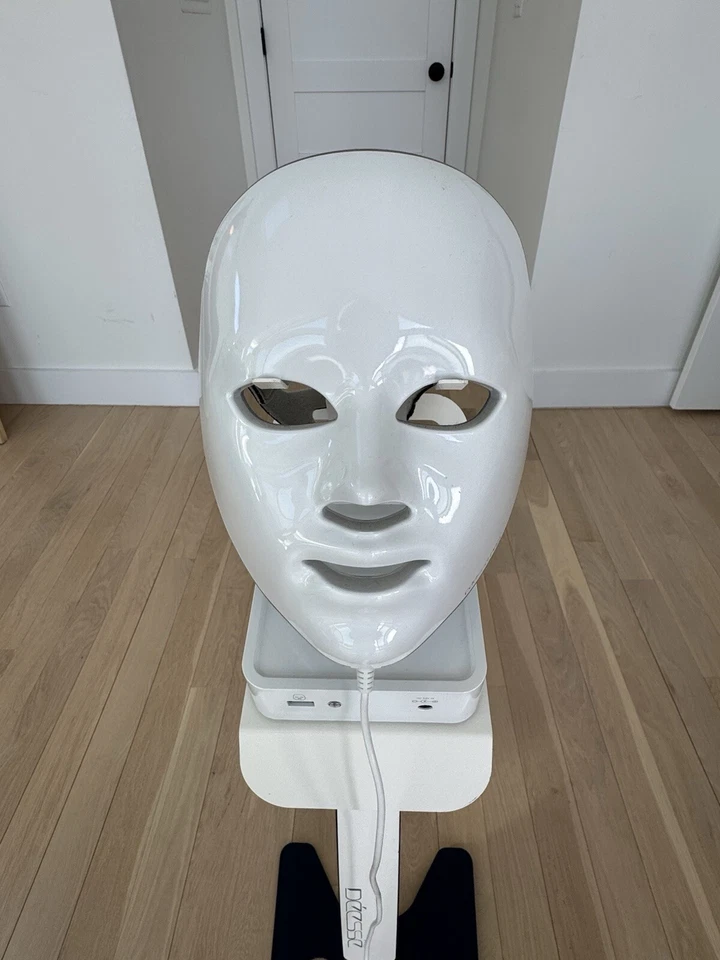 Déesse PRO - Máscara profesional de terapia de luz facial LED Foto 2 de 4