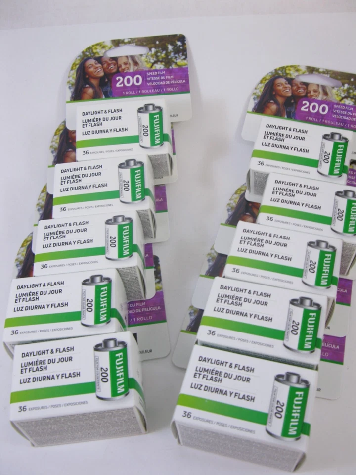 10 Rolls Fujicolor CA 200 Color Print Film 35mm x 36 Exp Fresh 2025 Dating Fuji - Image 2 of 4