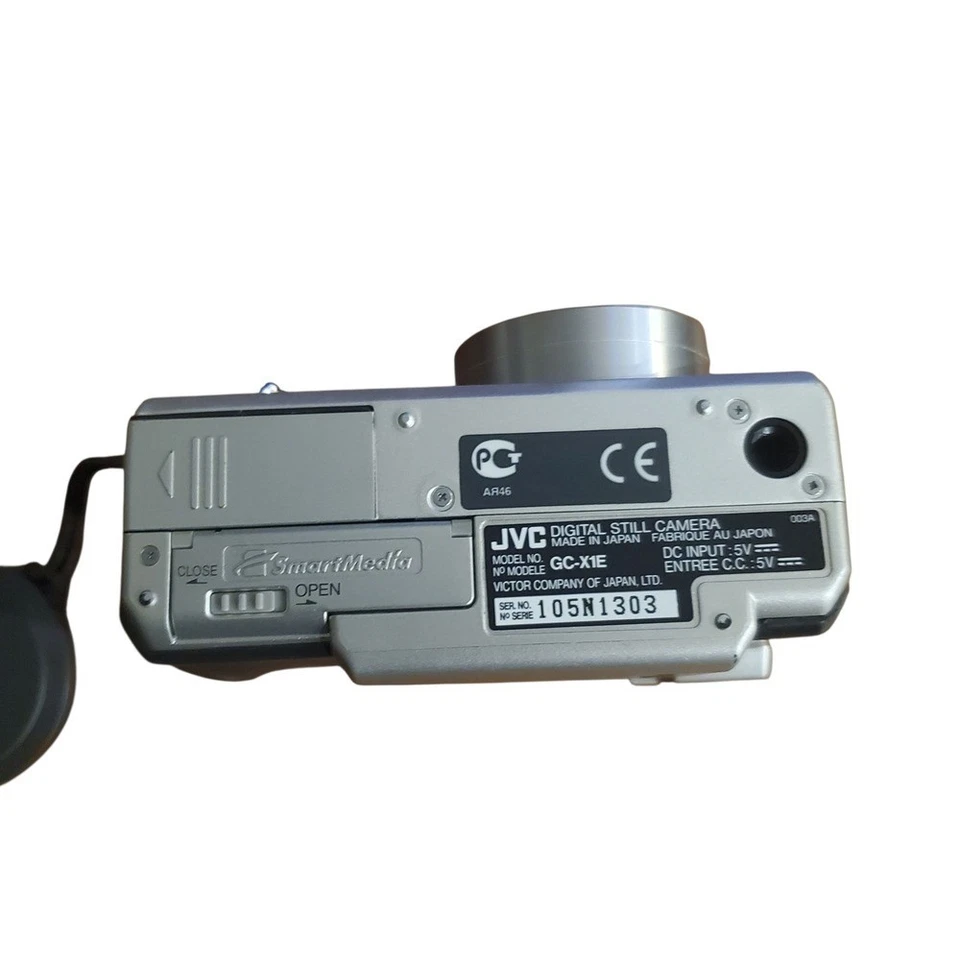 JVC GC-X1E 3.3 Mega Pixel Digital Still Camera with Battery & Charger Tested - Image 4 of 4