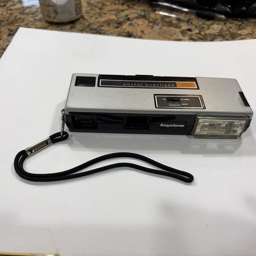 Berkey Vintage Pocket Everflash 110 Camera, Pocket Cam, Battery Operated, U.S.A.