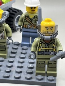 LEGO City Volcano Explorer minifigures qty 4 60124 60125 cty0685 cty0686