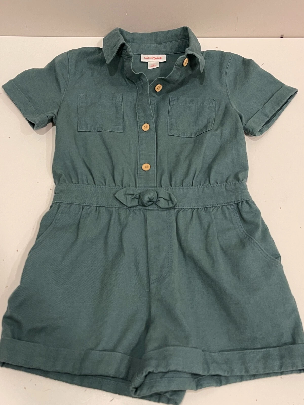 Cat & Jack Green Romper SZ 4T
Opens in a new window or tab