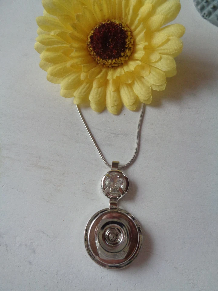 Einfache Schlangenhalskette silber Anhänger Strass  Chunk/Druckknopf