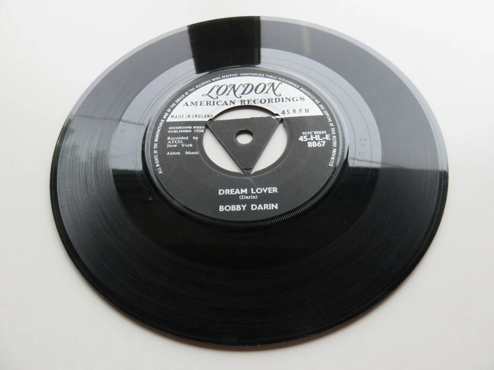 BOBBY DARIN ORIGINAL  UK 1958  LONDON  45  DREAM LOVER - Image 3 of 4