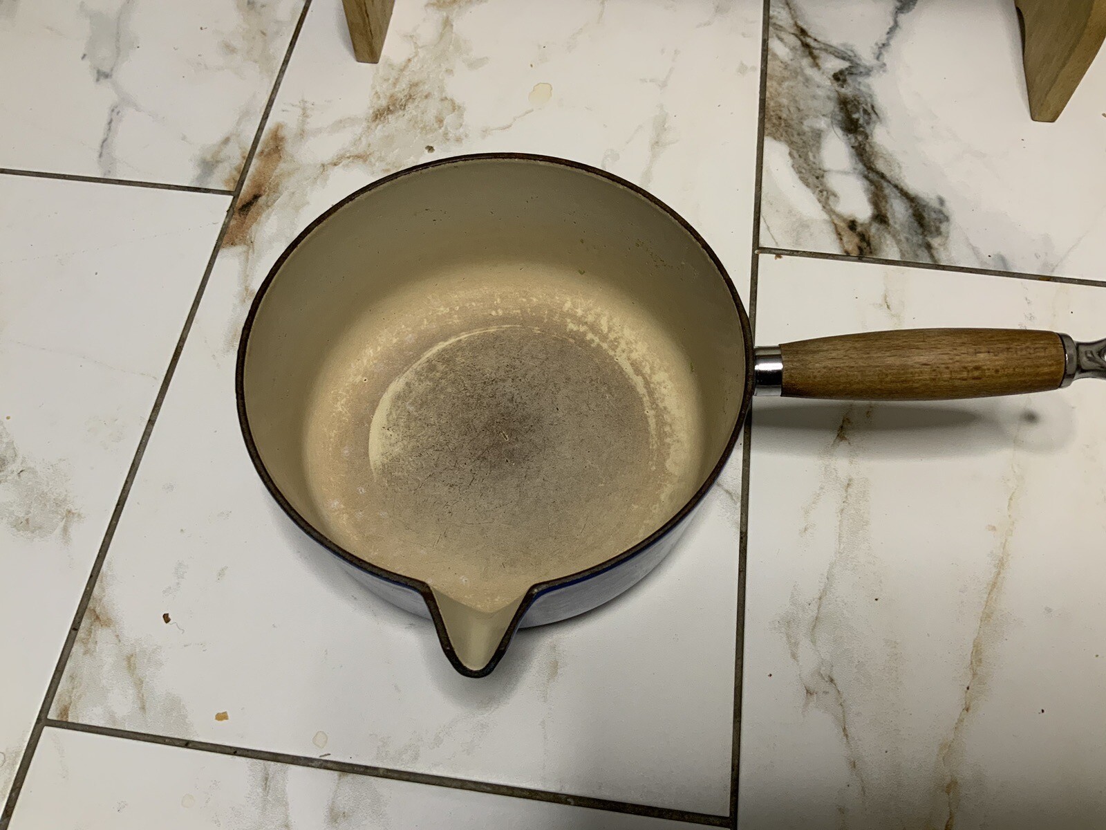 Stunning Set of Le Creuset Blue Saucepans Cast iron pans eBay