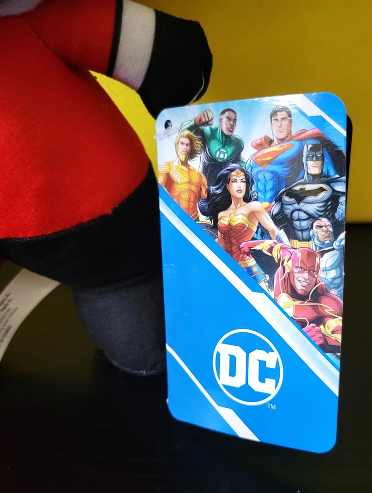 "Muñeca de peluche de superhéroe de la Liga de la Justicia Harley Quinn 9"" de peluche DC Comics" Foto 2 de 4