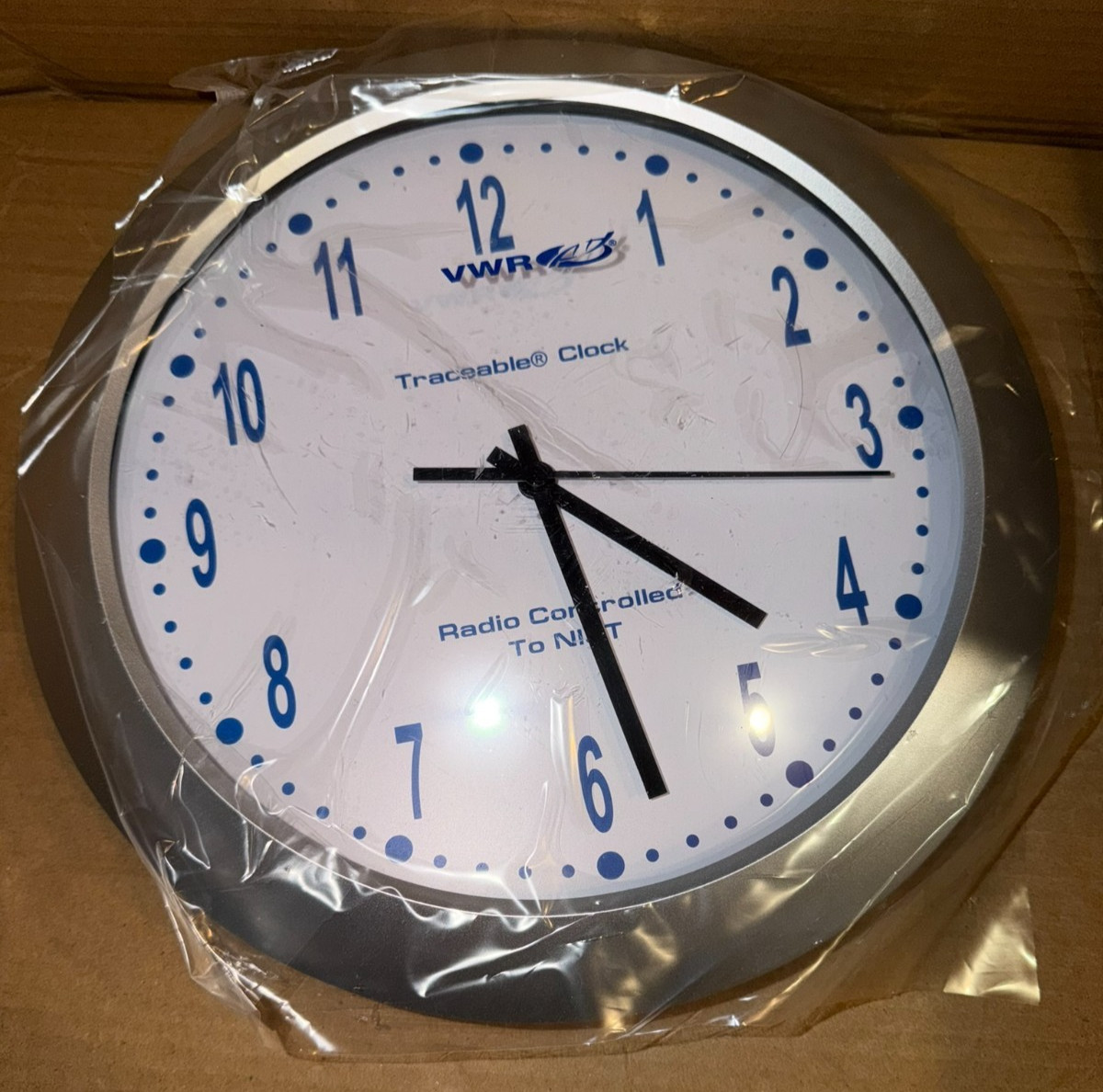 VWR Traceable 47732-422 Radio Controlled Wall Clock  Atomic