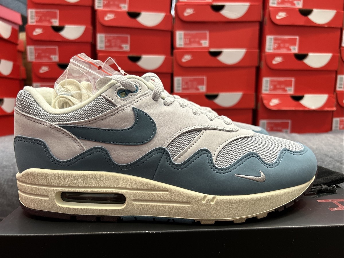 Patta x Nike Air Max 1 “Noise Aqua” with Bracelet - Men's
