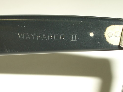 1980's VINTAGE B&L RAY BAN BLACK/GOLDEN BROWN STRIPES B15 WAYFARER II SUNGLASSES - Picture 7 of 8