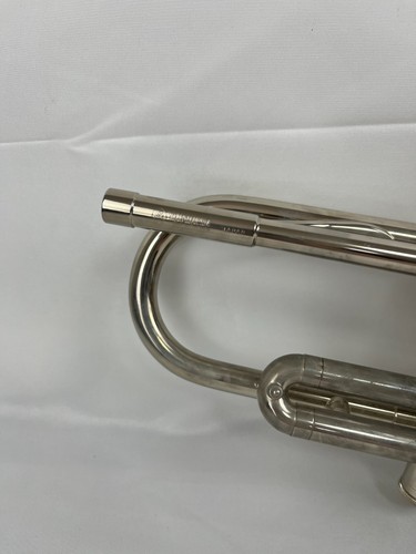 YAMAHA Trumpet YTR1310 YTR-1310 035298 - Picture 7 of 10