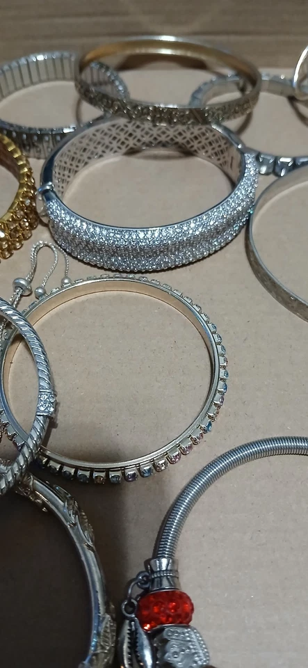 100 Pieces of Silver Tone Vintage to New Costume Jewelry Lot #1 Some Signed - Image 4 of 4