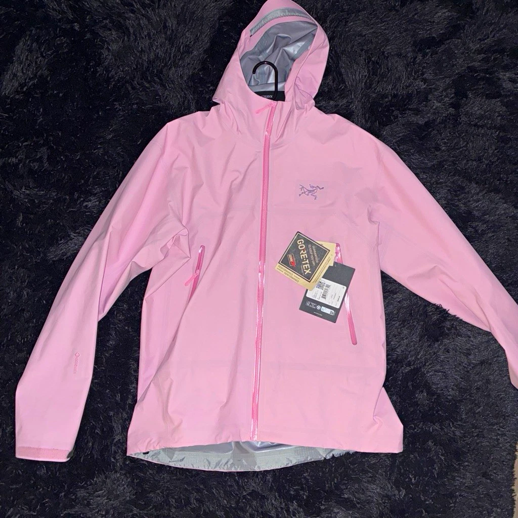 25+ Arcteryx Gore Tex Jacket In Women's Coats & Jackets for sale