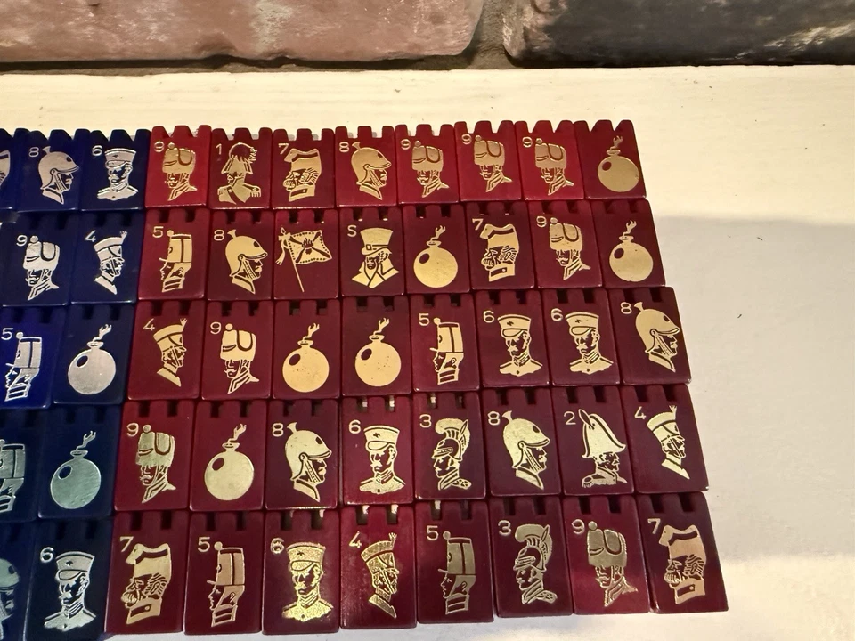 Stratego 80 Replacement Pieces 40 Red & 40 Blue 1961 MB - Image 3 of 4