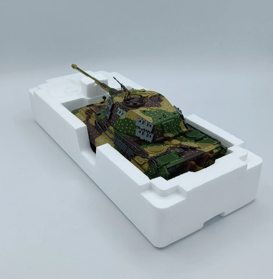 MINICHAMPS 350013000 - Panzer VI Tiger II, 2.s.SS-PzAbt. 501 - 1/35 Model - Immagine 3 di 4