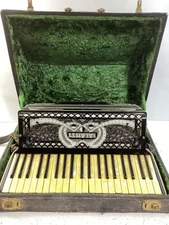 NICOLO SALANTI Vintage Accordion w/ Rhinestones, Made in Italy ** UNTESTED