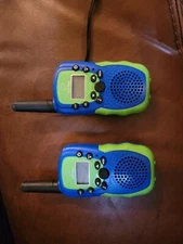 USA Toyz Kids Walkie Talkies, LED Screen, Blue/Green