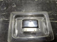 Tiny Bluetooth Stereo Transmitter for  Apple iPod, iPhone, iPad with 30-pin 