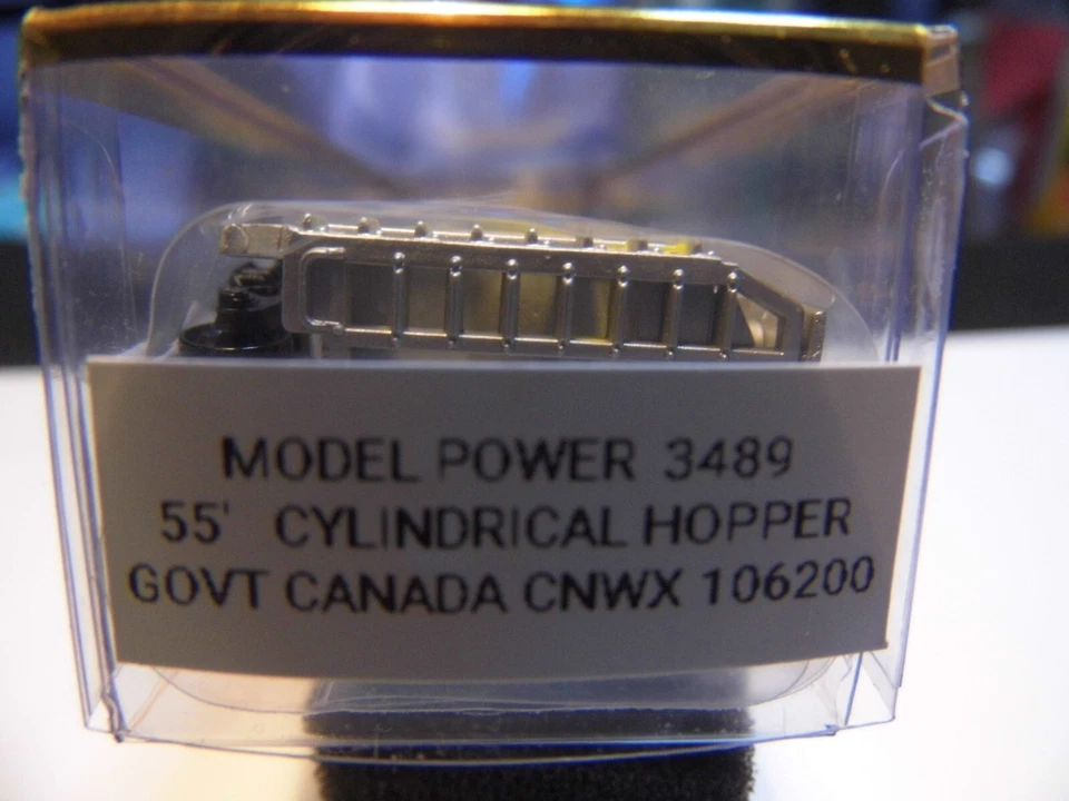 N - Model Power 3489 - 55' Cylindrical Hopper, Govt of Canada    see description - Image 2 of 2