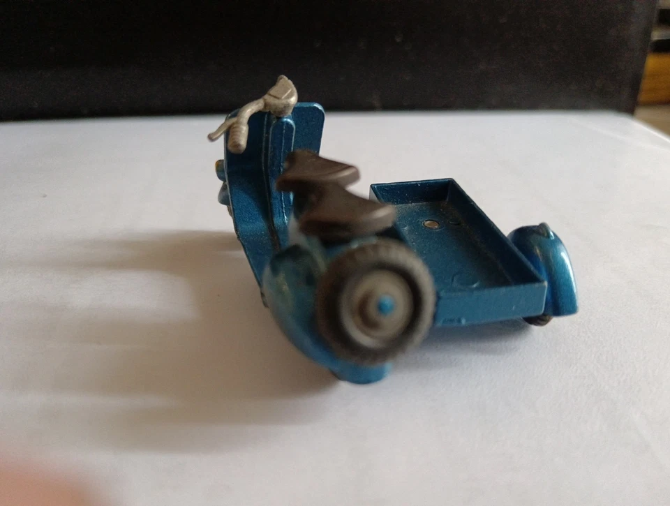 Tekno Vespa Scooter & Sidecar. Rare in metallic blue. Missing One Side Of Handle - Immagine 4 di 4