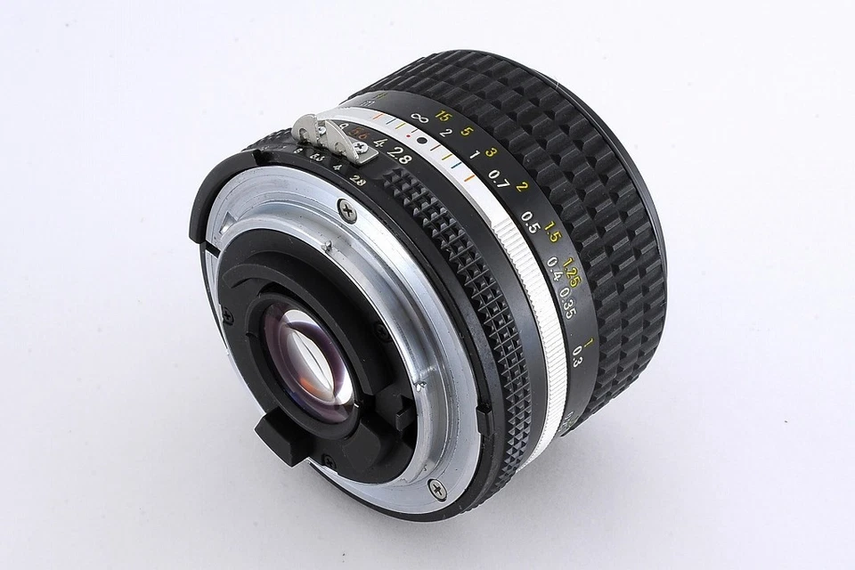 🎦[Near MINT] Nikon Nikkor Ais Ai-s 28mm f/2.8 Wide Angle Camera Lens From JAPAN - Image 3 of 4