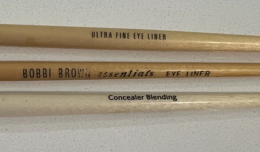 USADO Bobbi Brown Brush Trio Delineador de Ojos, Delineador de Ojos Ultra Fino y Corrector Mezcla Foto 3 de 4