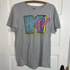 2020 Viacom International inc. Cotton Blend M TV t-shirt