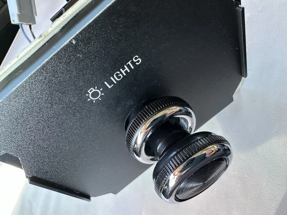 Interruptor de luz de faros de coche urbano Lincoln Town Car 1980-1989 E0VB-11654-AB OEM Foto 3 de 4