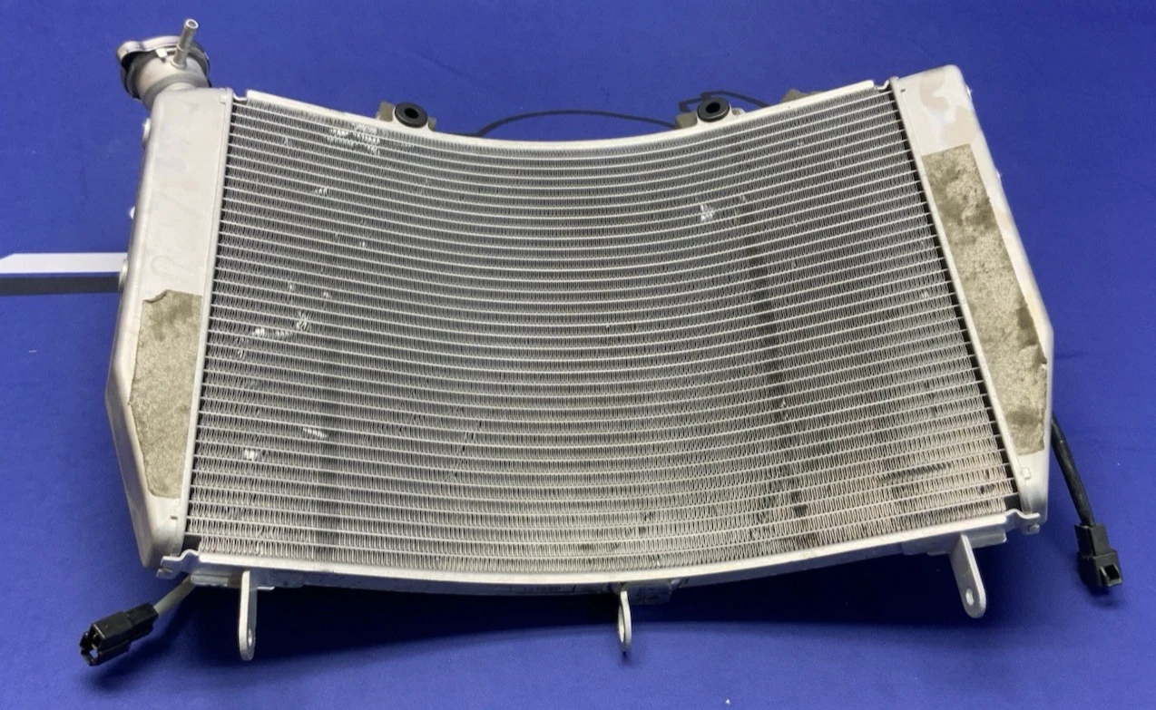 Yamaha Radiator Assembly W/ Fans YZF-R6 2017-2020 OEM BN6-12461-00-00