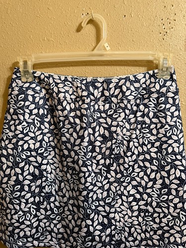 NWT UNBRANDED PERFORMANCE SKORT SZ MEDIUM BLACK WHITE GOLD STRETCH PULL ON - Picture 2 of 7