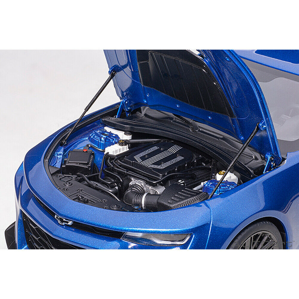1/18 Chevrolet Camaro ZL1 2017 (Hyper Blue Metallic) Model 1/18 Chevrolet Camaro ZL1 2017 (Hyper Blue Metallic) Model