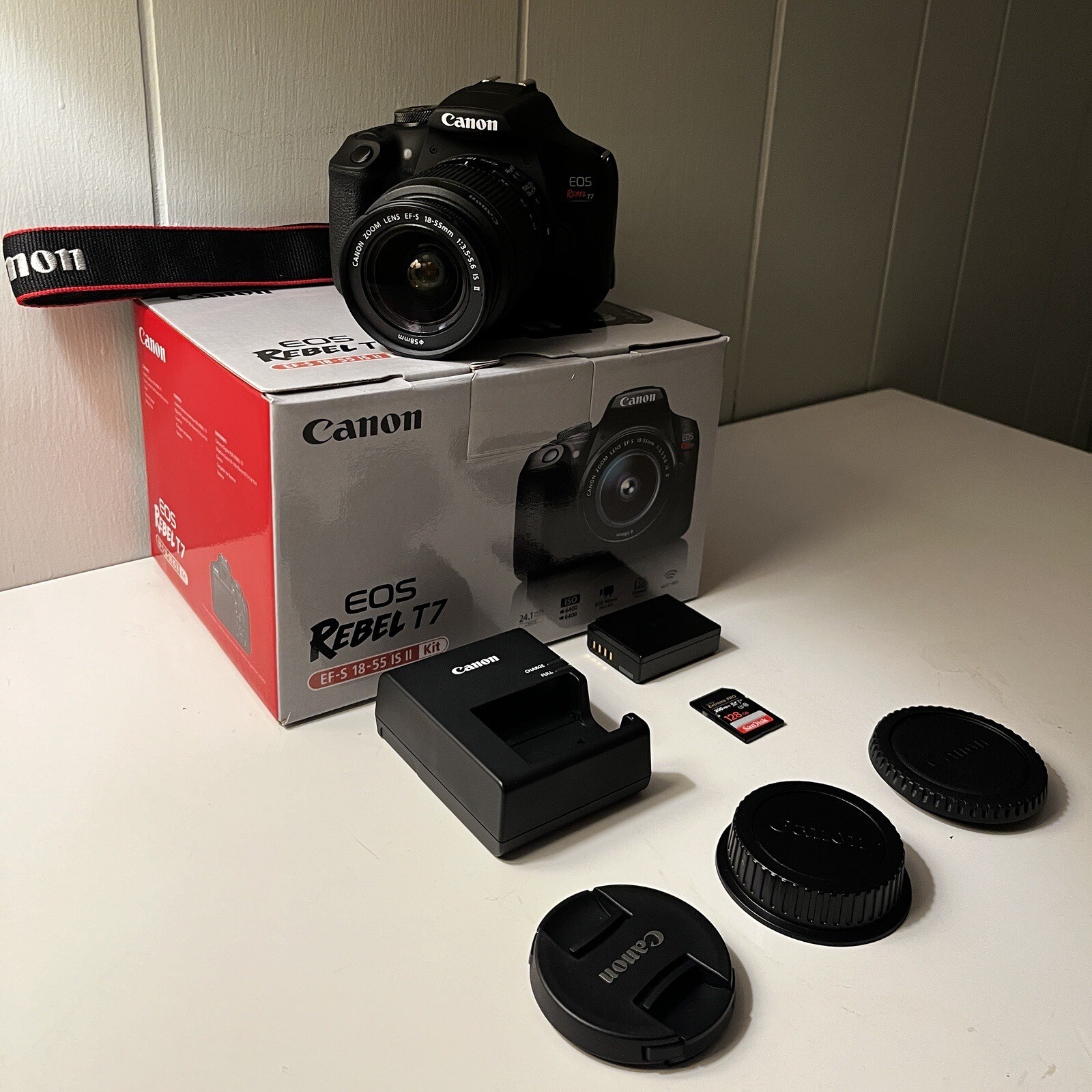 *MINT Canon EOS Rebel T7 24.1 MP DSLR Camera/1855mm Lens/Included