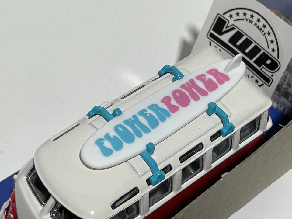 VW Camper Van Splitty Surf Escala Modelo Juguete Niños Niños Mamás Papás Regalo de Cumpleaños Foto 4 de 4