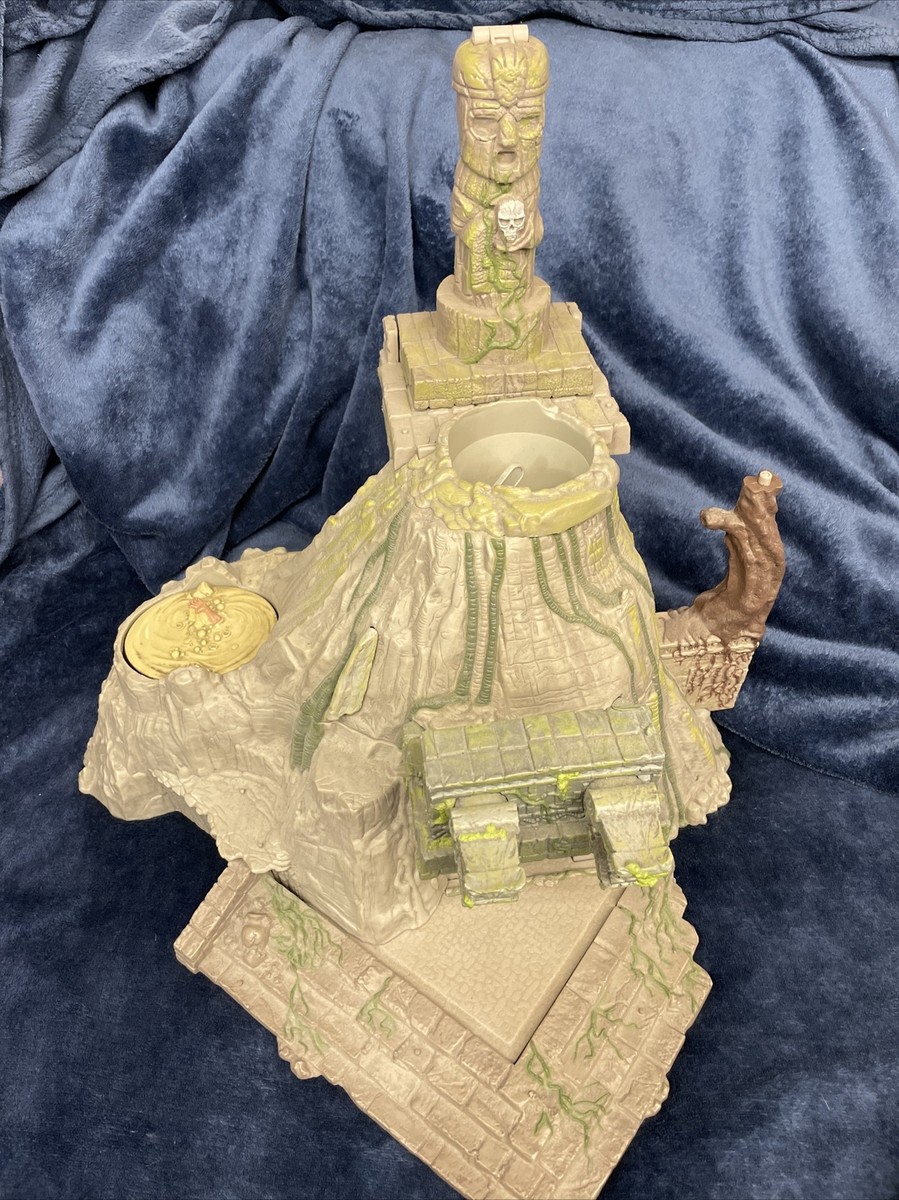 INDIANA JONES Lost Temple of Akator Playset Kingdom of the Crystal