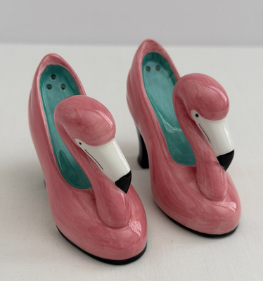 Vtg 2000 Pelzman's Design for Vandor ceramic flamingo shoes salt pepper shakers