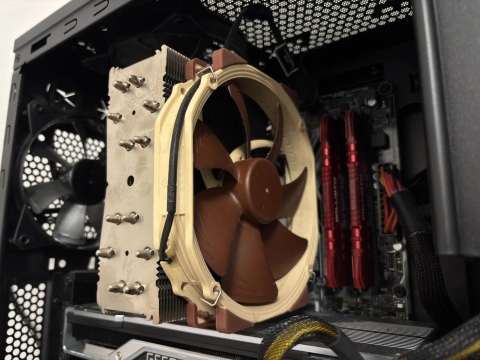 kit PC da GAMING - X370 Pro, Ryzen 5 3600x, 32gb RAM | Ottime condizioni. No GPU - Immagine 4 di 4