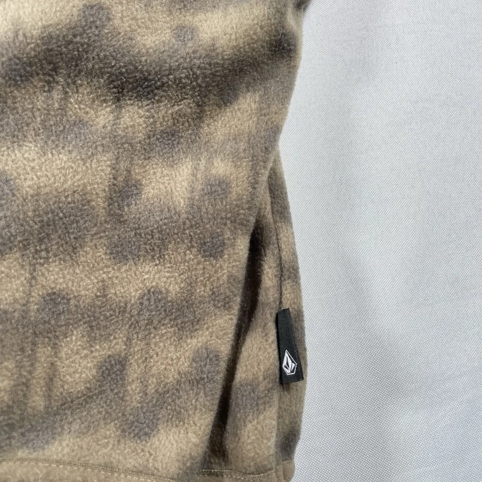 Sudadera Volcom Camuflada 1/4 Botón a Presión Bolsillo Grande Foto 3 de 4