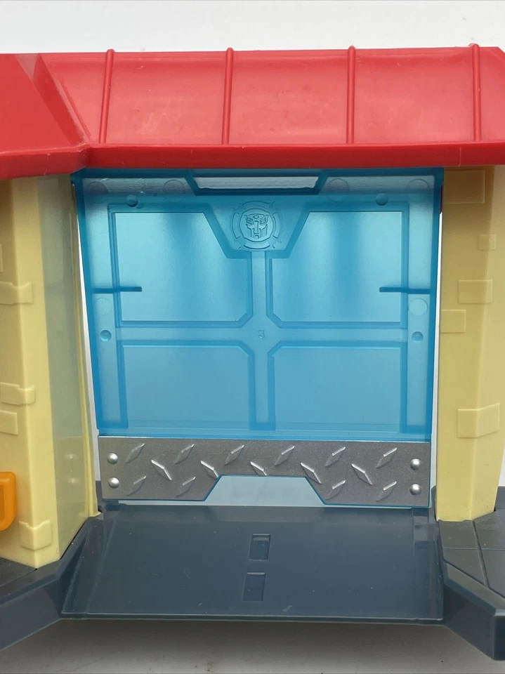 Playskool Heroes Transformers Rescue Bots Griffin Rock Garage Неполный как показано - Изображение 4 из 4