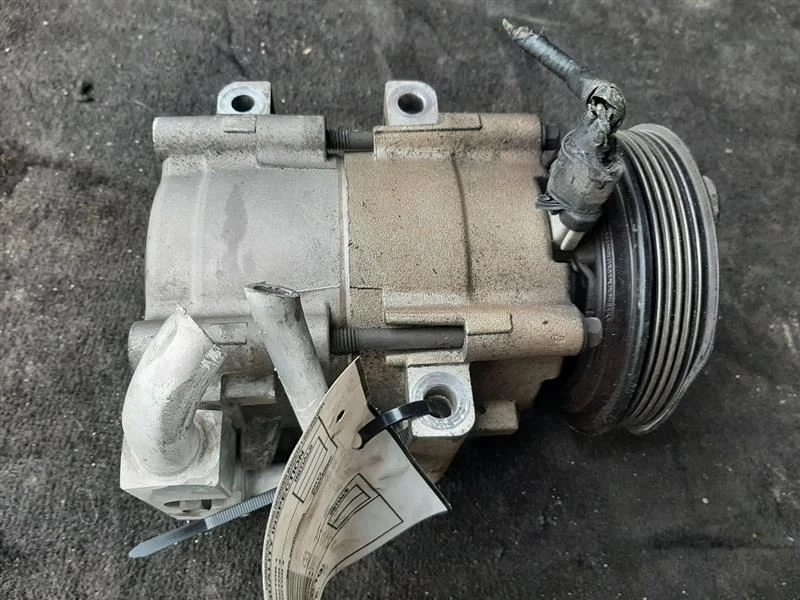 Компрессор переменного тока 04-07 Ford Focus 4L3Z19703AB - Изображение 2 из 4