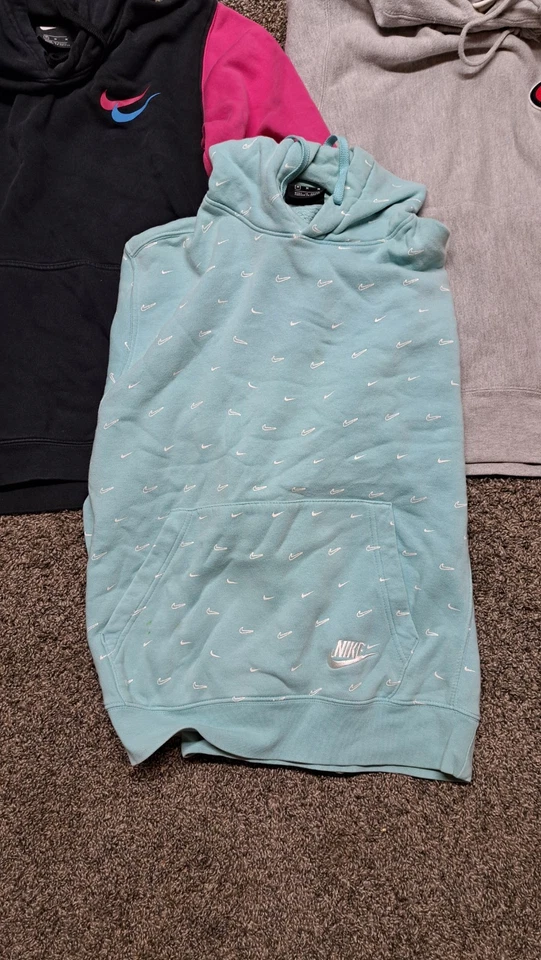 Lote de 3 moletom masculino médio/pequeno Champion Nike - Imagem 2 de 4