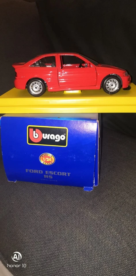 Ford Escort RS - Bburago 1/24 COD 0143 - Immagine 4 di 4